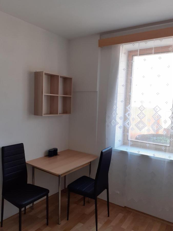 Penzion Fontana Микулов Экстерьер фото